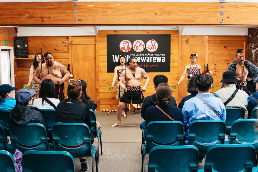 Rotorua: Māori Cultural Performance mit Tanz