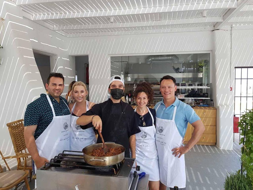 Santorin: Private Cooking Class and Wine Tasting Tour