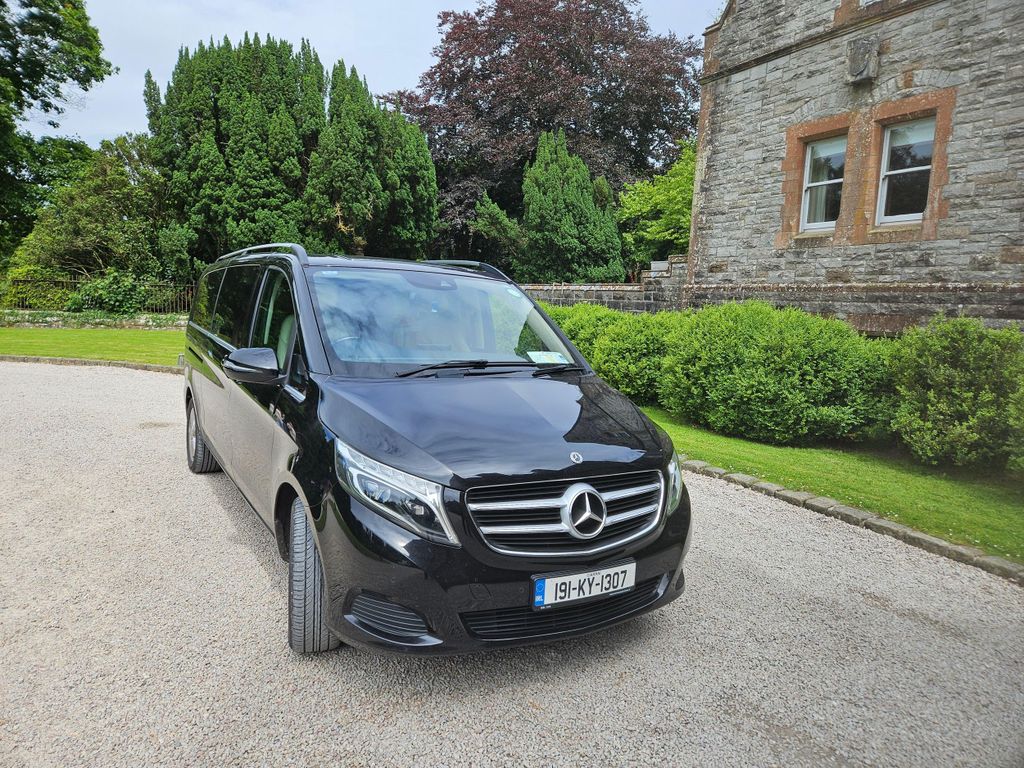 Luxuriöse Tagestour durch Dublin, entlang der Küste und in die Wicklow Mountains