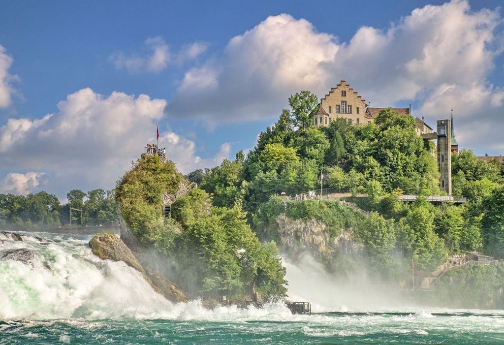 Zürich: Halbtagesausflug zum Rheinfall & zum historischen Schaffhausen