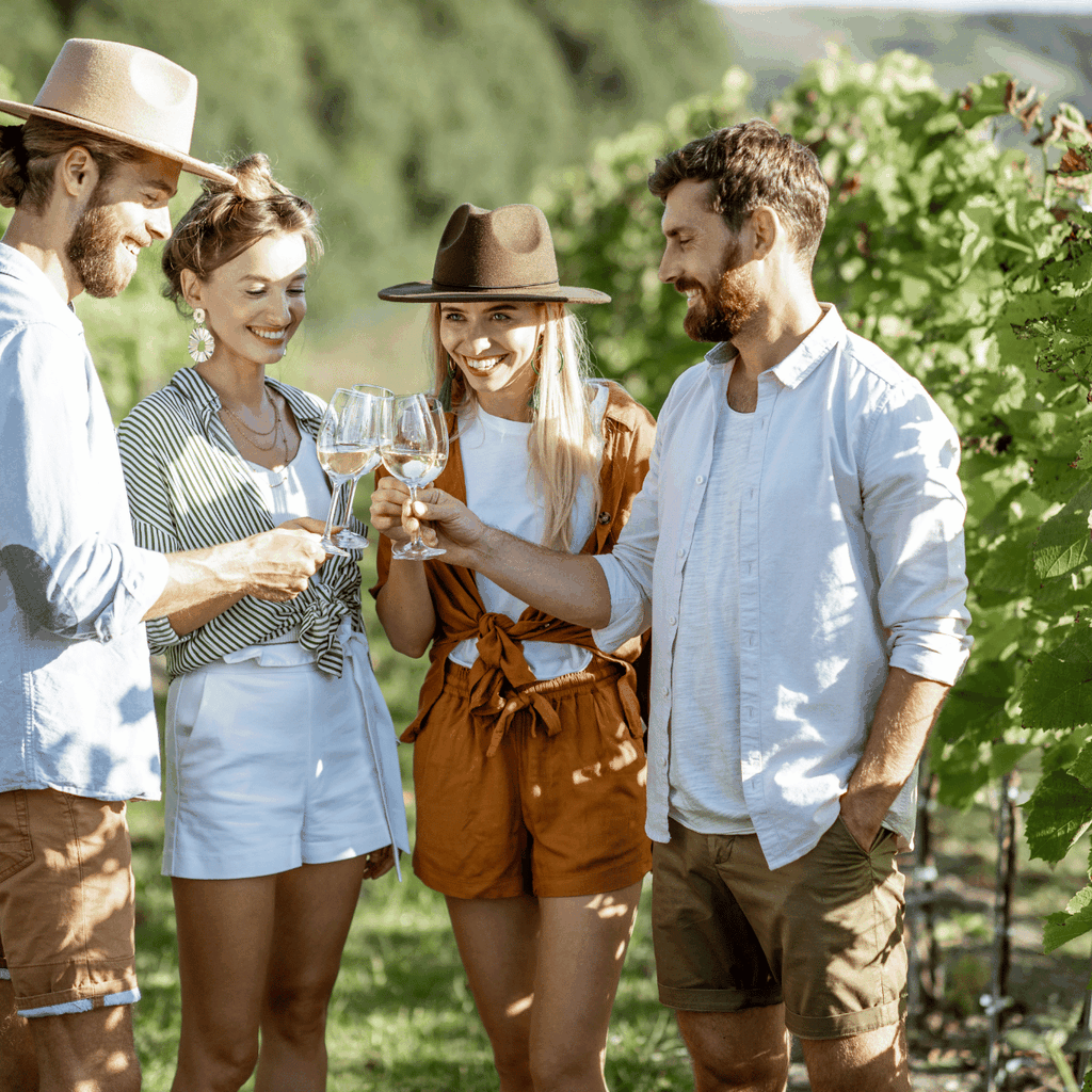 Von Berat aus: Geführte Weinkellertour mit Transfer und Verkostung