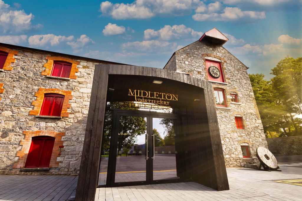 Ab Dublin: Private Tour nach Midleton, Cobh und Cashel