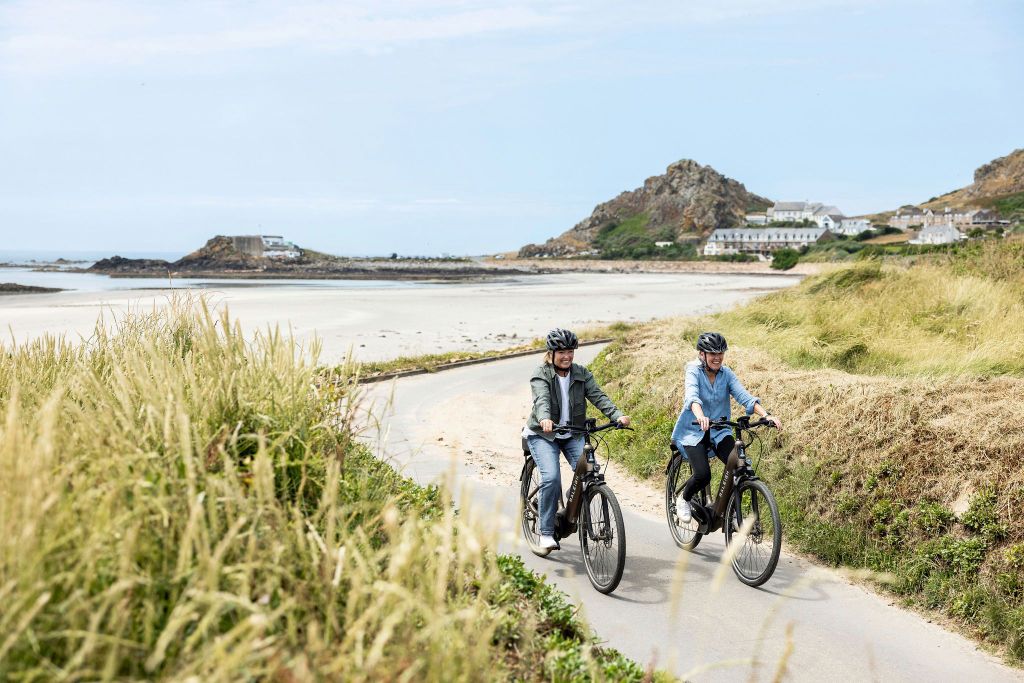 Jersey: E-Bike-Tour auf eigene Faust mit ausgewählten Inselstrecken