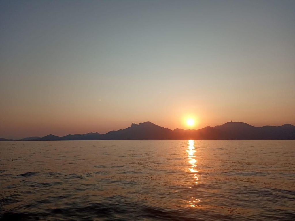 Feuerwerk-Abend auf einem Maxi-Katamaran ab Saint Tropez