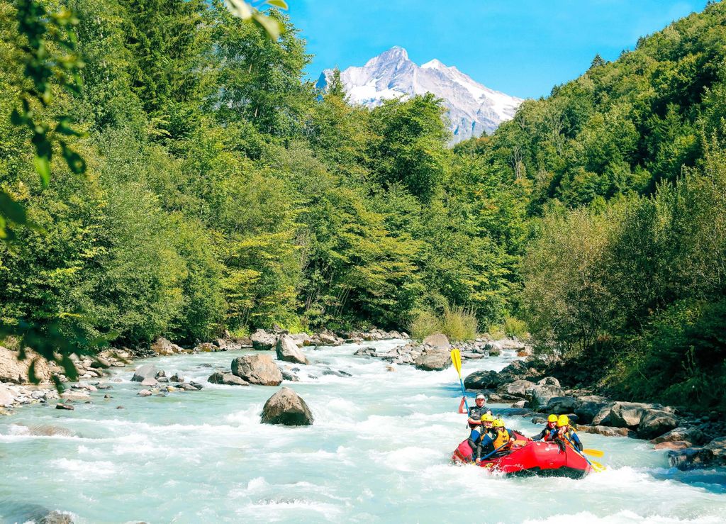 Von Zürich aus: Interlaken Rafting Adventure Tagestour