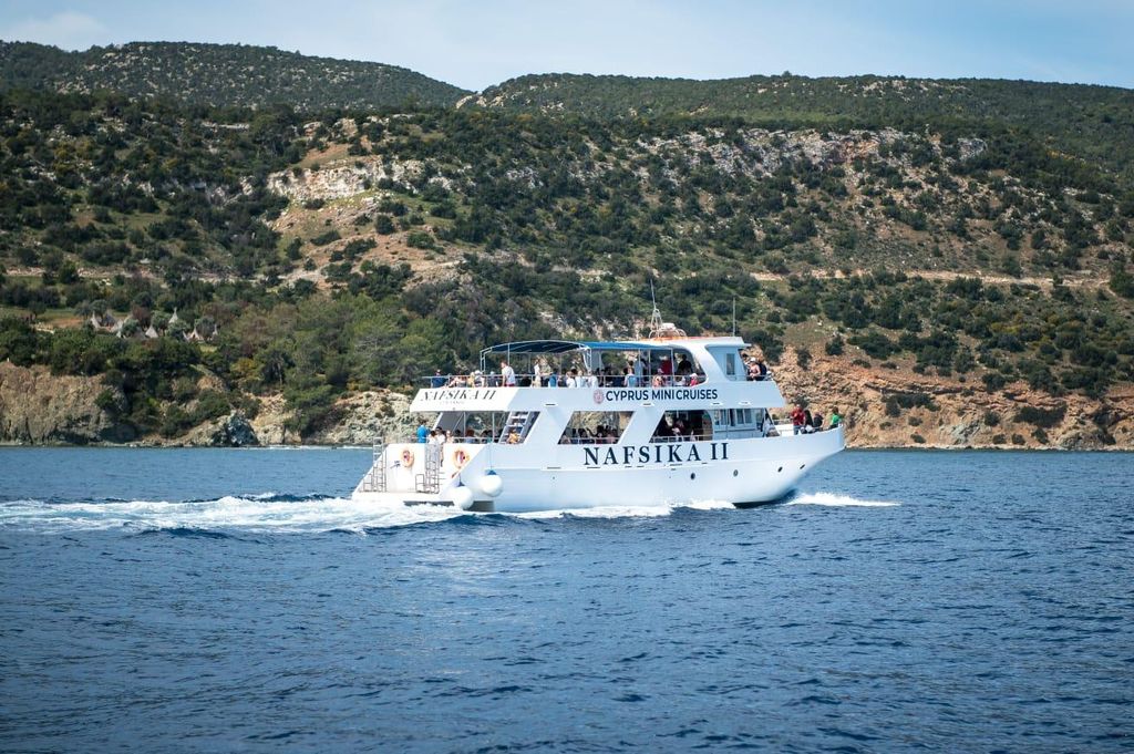 Paphos: Blaue Lagune Bootsfahrt mit Transfers