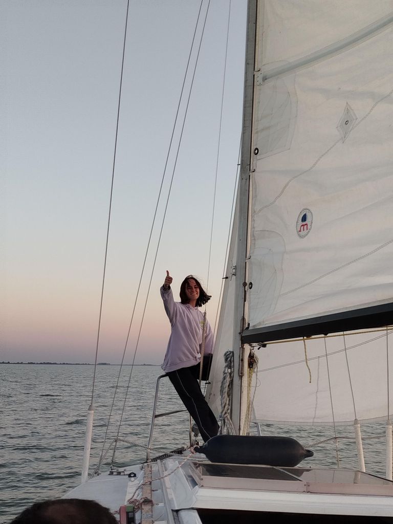 Breitenbrunn am Neusiedlersee: Segeln in den Sonnenuntergang mit Skipper