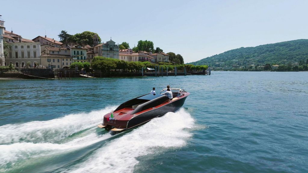 Stresa: Kreuzfahrt im luxuriösen venezianischen Taxi