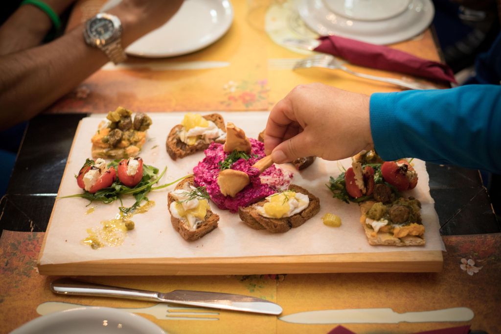 Foodtour in Thessaloniki: Ein Festmahl mit lokalen Köstlichkeiten