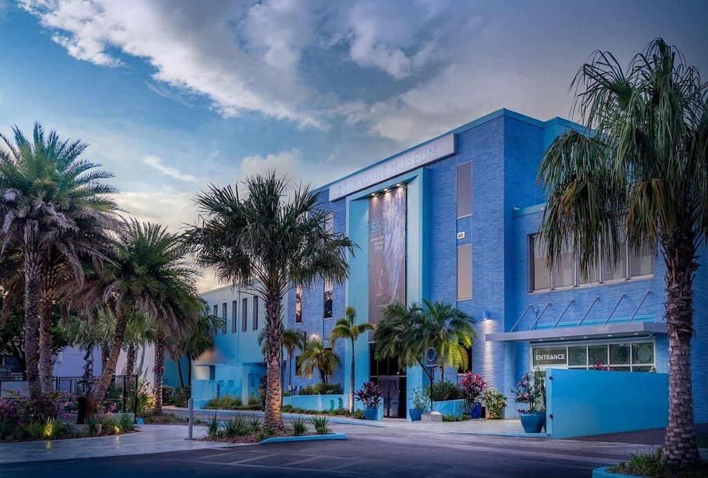 St. Petersburg, FL: Eintrittskarte für das Imagine Museum