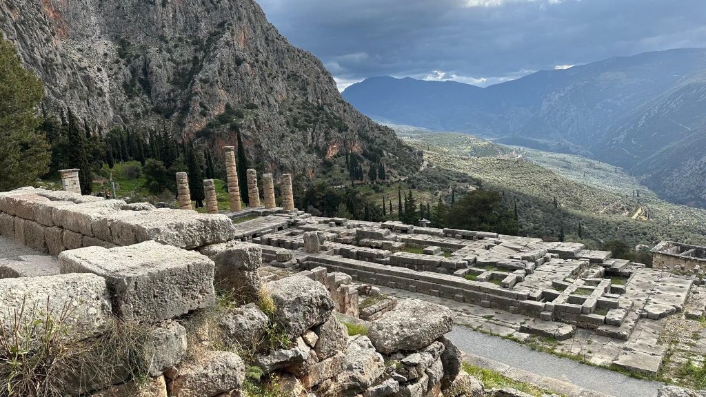 Besuch der Thermopylen & Delphi Nabel der Welt Private Tour 8H
