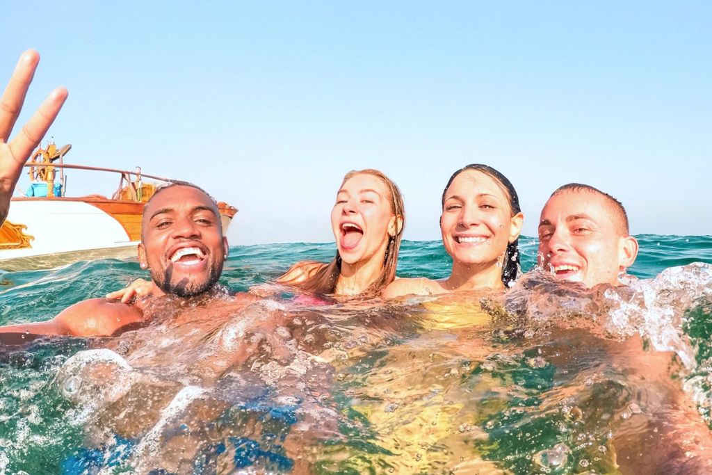 Von Sorrento aus: Capri Bootstour mit Schnorcheln und Getränken