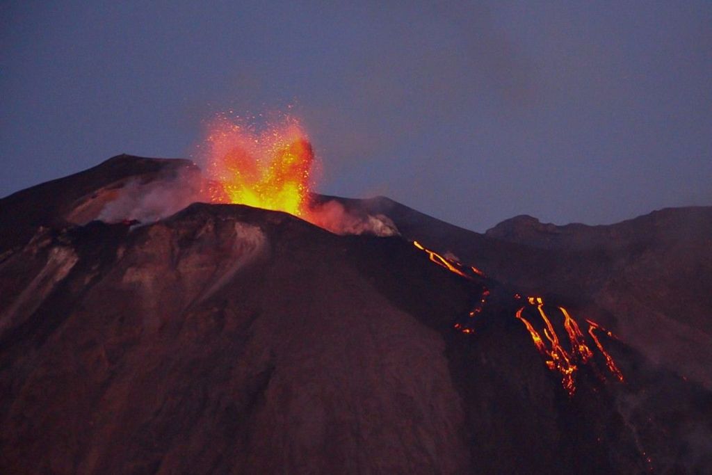 Ab Lipari: Panarea und Stromboli Kreuzfahrt mit Zwischenstopps