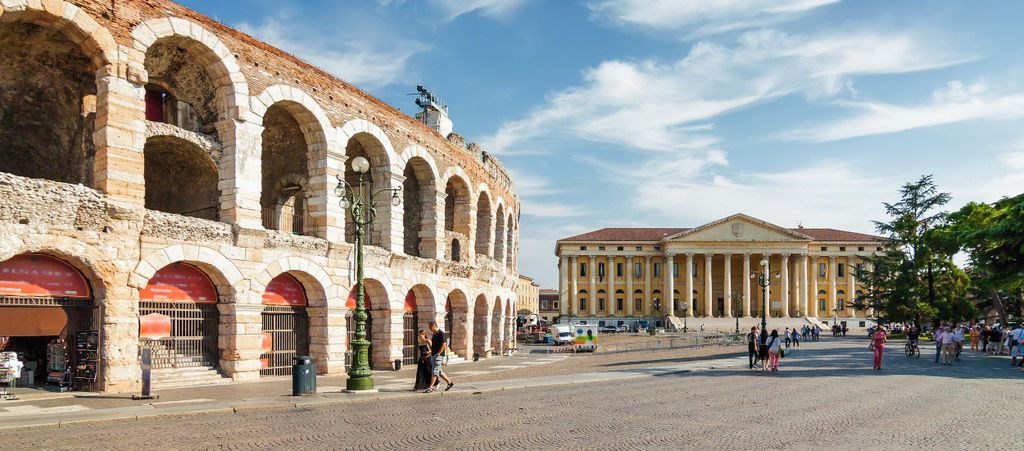 Ab Gardasee: Tagestour nach Verona