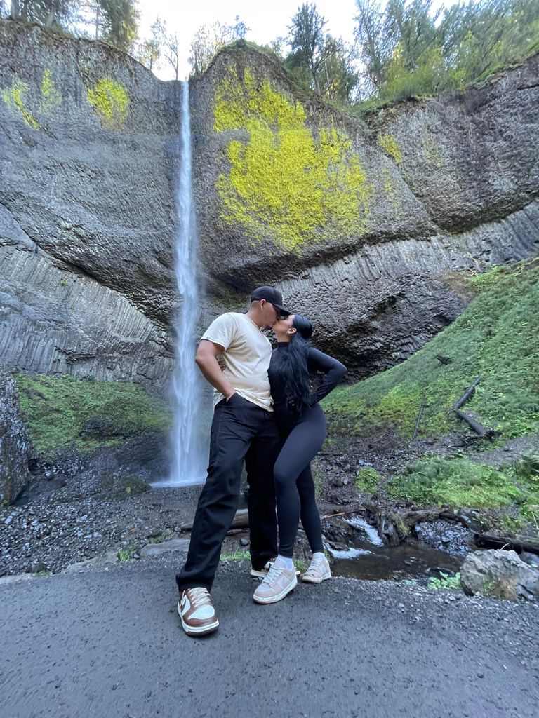 Cyber Waterfall Touren