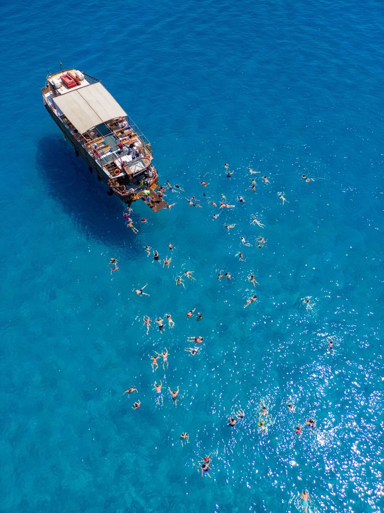 Faliraki : Transfer & Kreuzfahrt nach Lindos mit 3 Badestopps