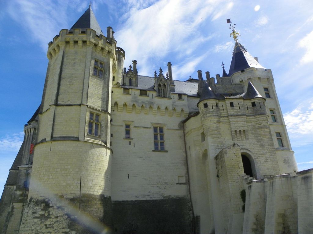 Saumur: Stadtrundgang mit ungewöhnlichen Geschichten