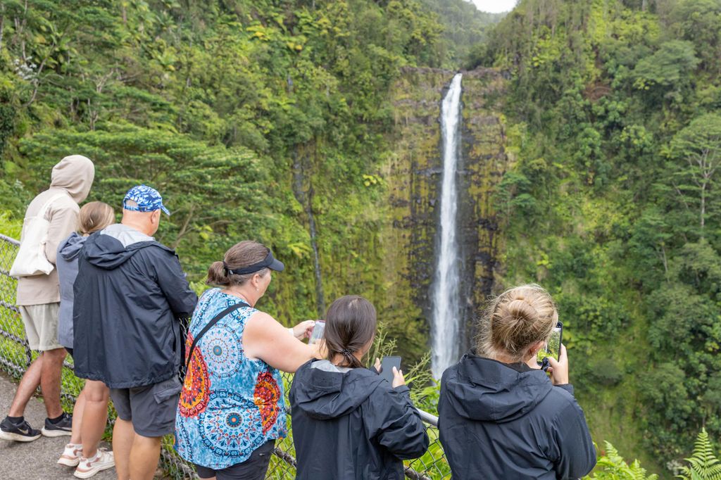 Big Island: Private Island Circle Tour mit Mittagessen und Abendessen
