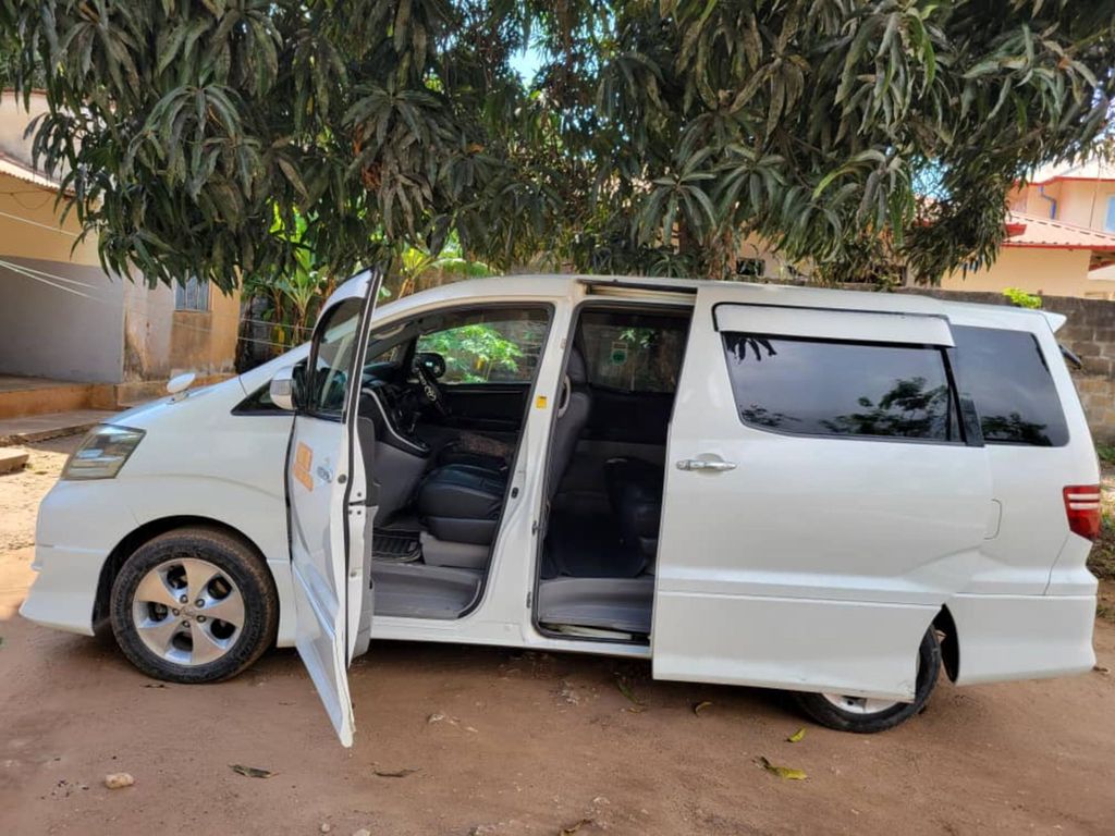 Nungwi: Privater Transfer zum Flughafen Sansibar | Service rund um die Uhr