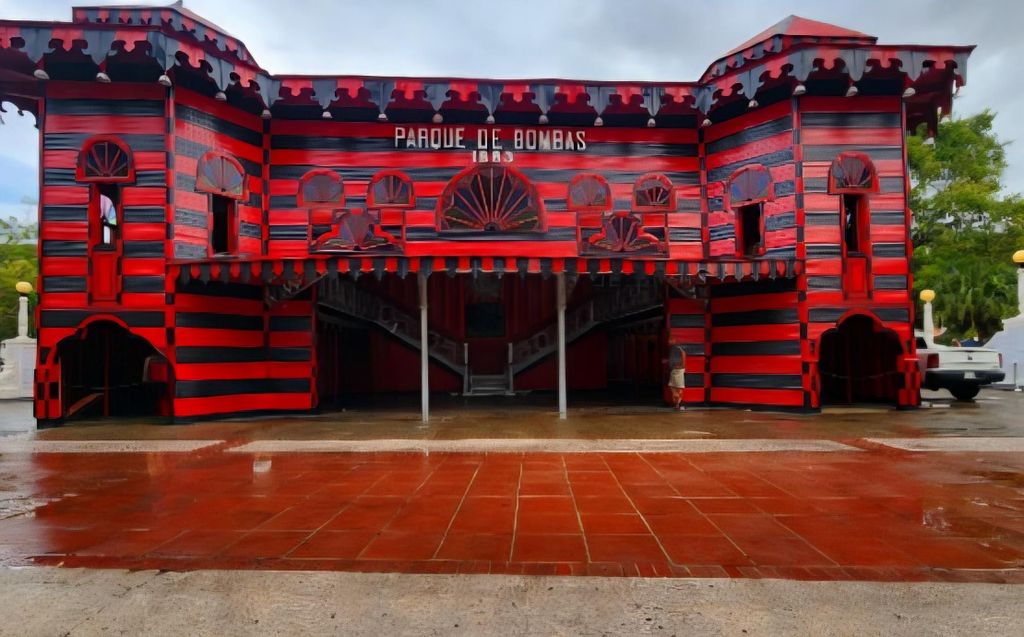 Von San Juan: Stadtführung durch Ponce und Wasserfalltour