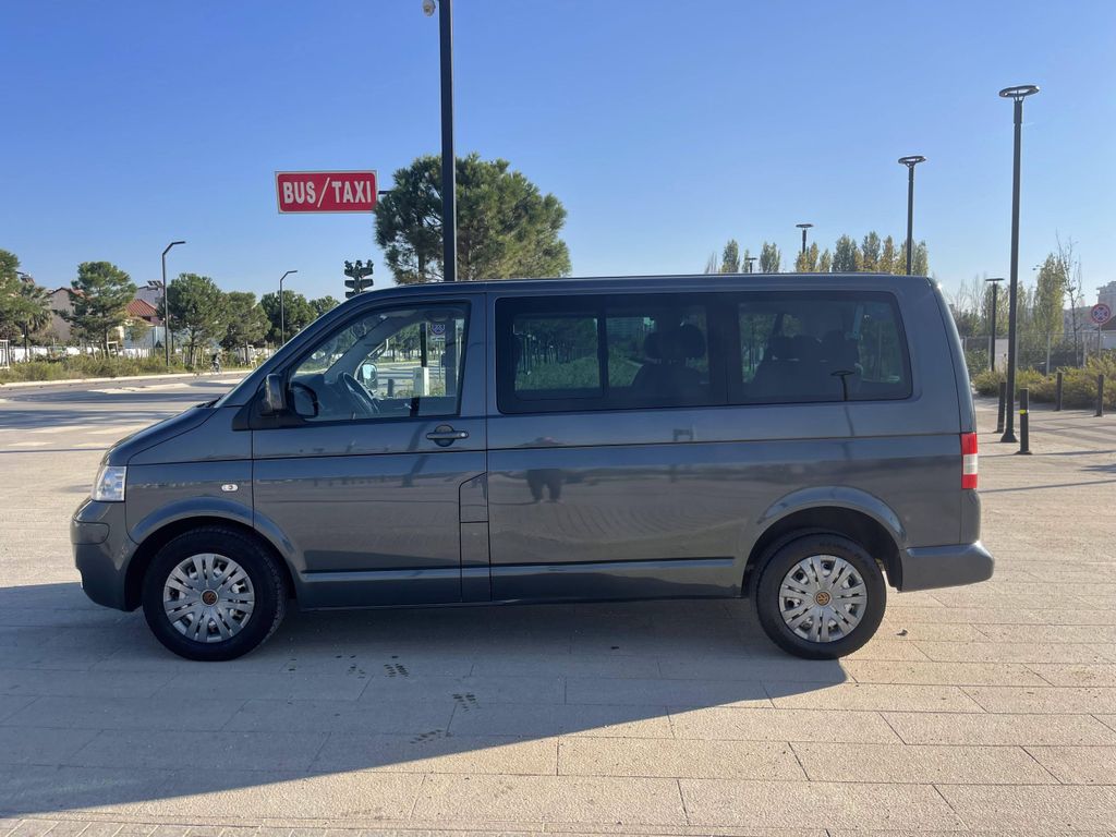 Tirana oder Durres ⇔ Tirana Flughafen - Privater Transfer