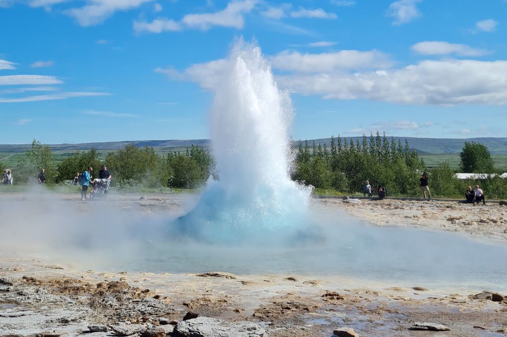 Reykjavík: Geologischer Jeep-Tagesausflug zum Goldenen Kreis