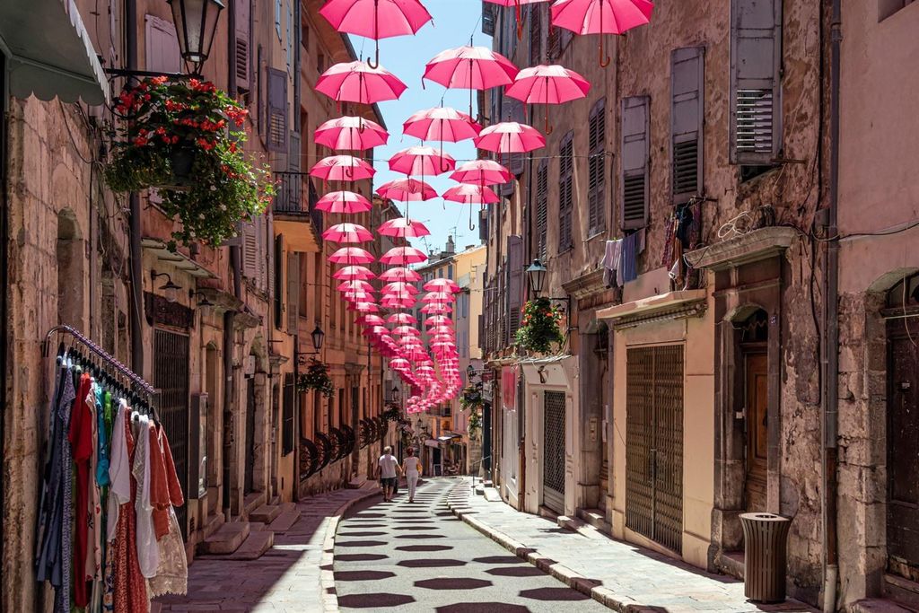 Grasse, Gourdon und lokale Weinprobe, ab Nizza und Cannes