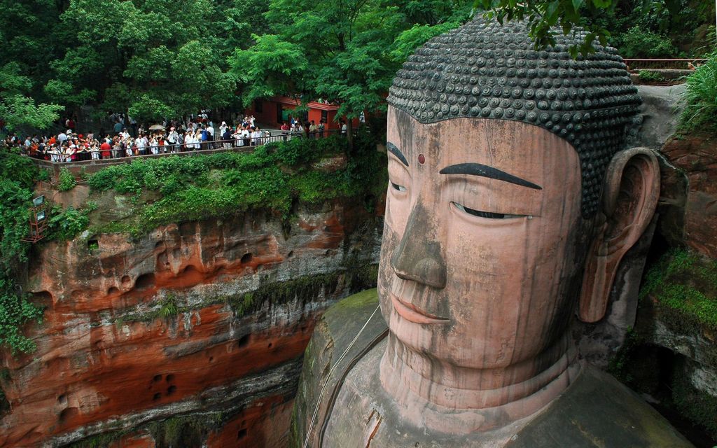 Chengdu: Leshan Buddha Optional Tours w/ Transfer oder Guide