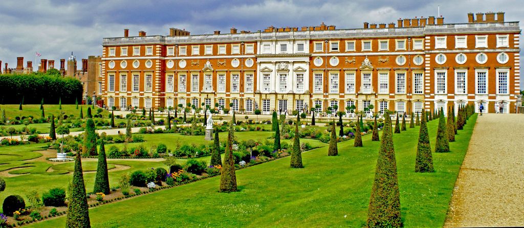 London: Schloss Windsor & Hampton Court Palace von Heinrich VIII.