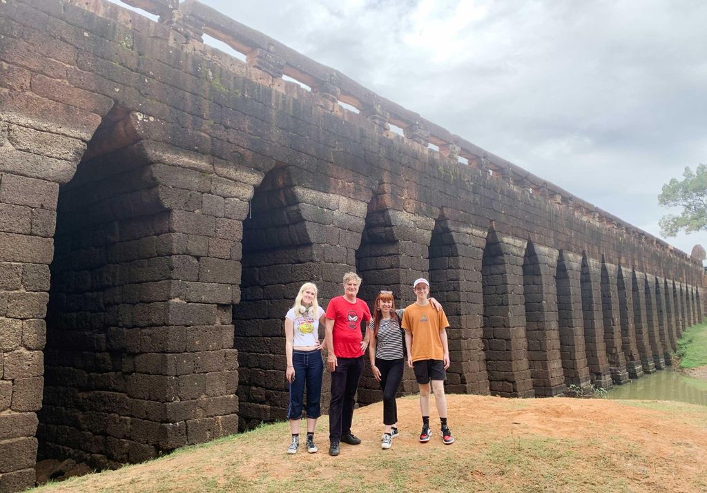 Phnom Penh - Siem Reap Straßentransfer plus Sightseeing