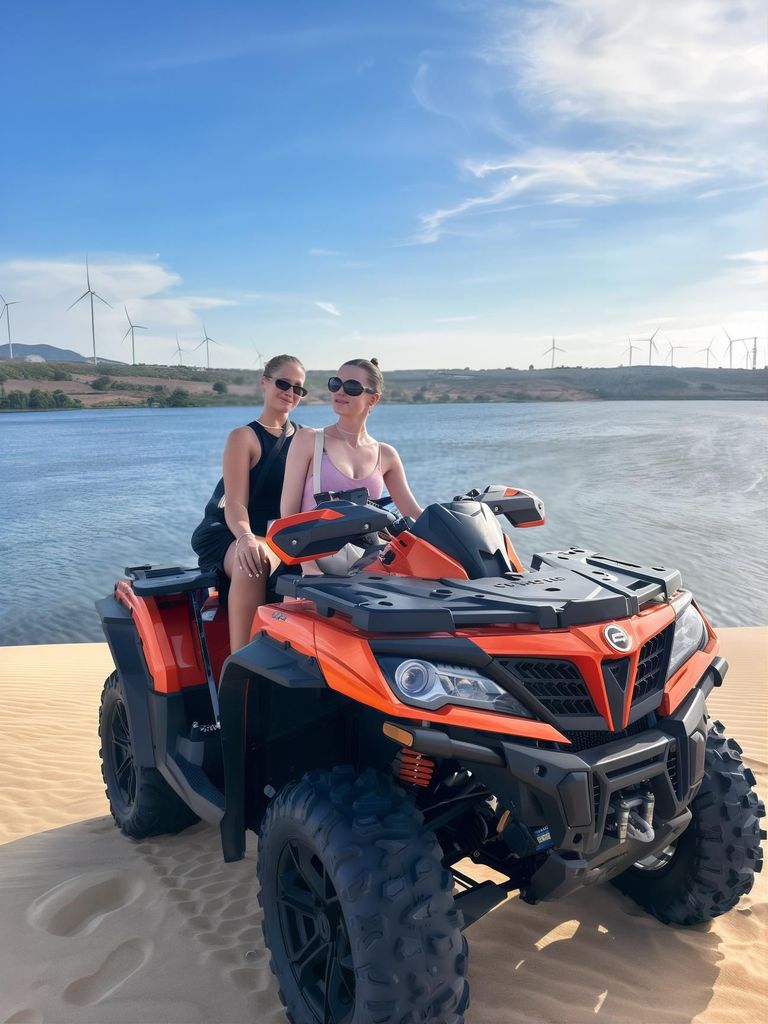 Mui Ne: Sanddünen Tour in einem privaten Jeep inklusive ATV-Fahrt