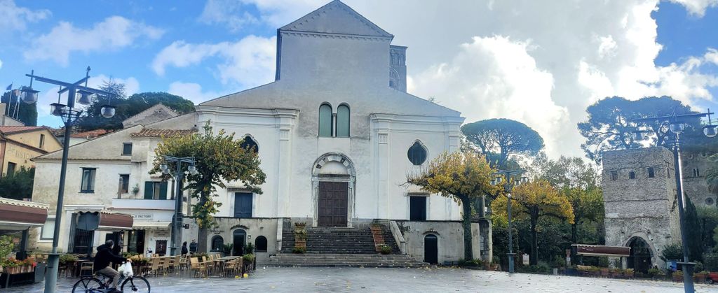 Ravello: Privater Transfer von Neapel mit Zwischenstopp in Pompeji