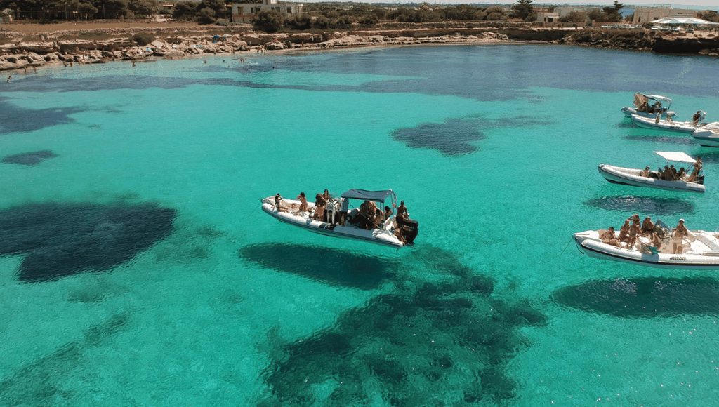 Tour in Barca Isole Egadi: Favignana und Levanzo mit Mittagessen