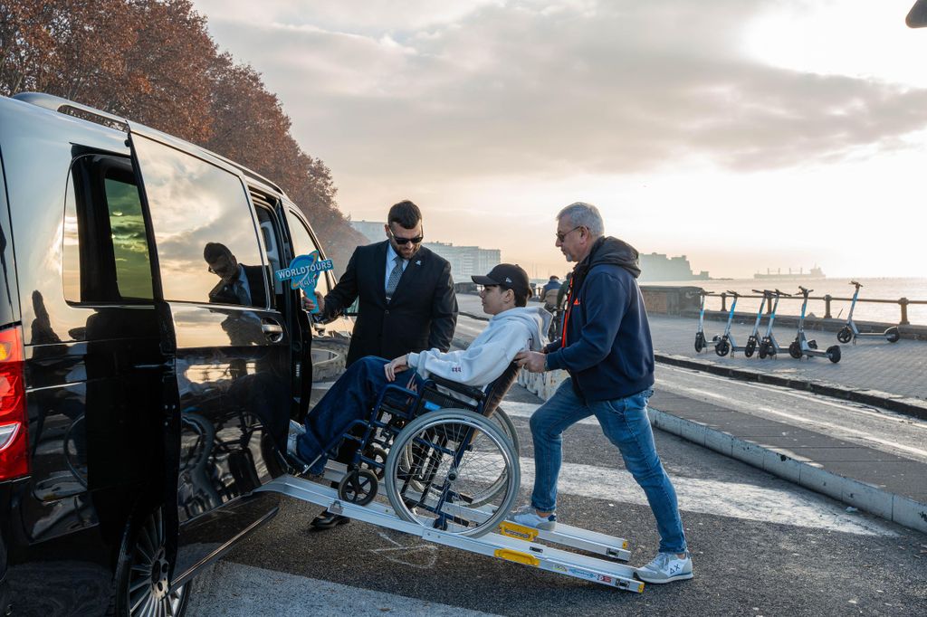 Barrierefreie Tour: Caserta, San Leucio & Ponti della Valle
