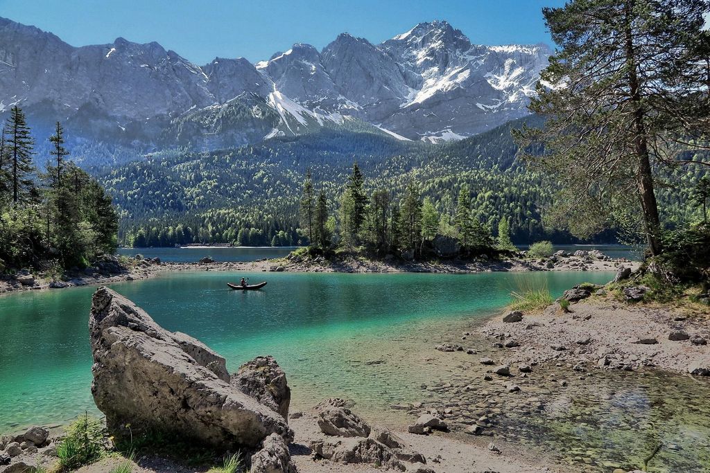 Von München: Eibsee und Zugspitze – Tagestour mit Guide