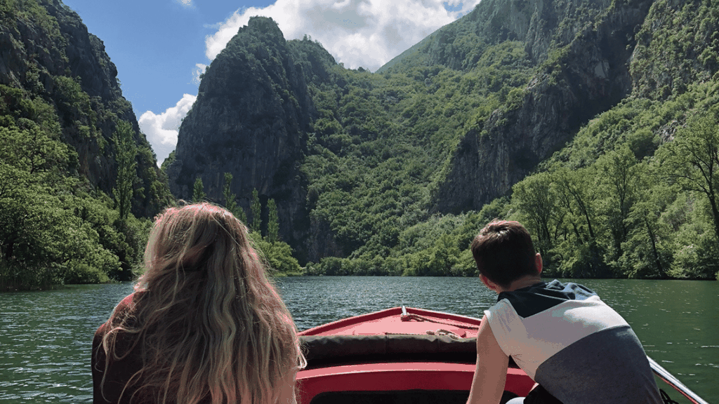 Omiš: Bootsverleih auf dem Fluss Cetina mit Zwischenstopp im Biergarten