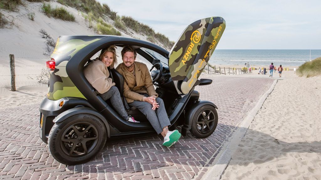 Lisse: Selbstfahrende Elektroauto-Audio-Tour durch Dünen und Strand
