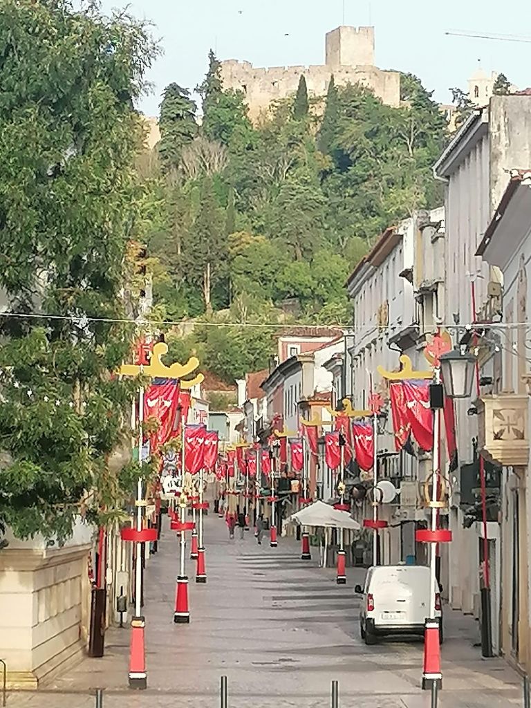 Tomar: Schloss Almourol, Constância, Kloster von Christus...