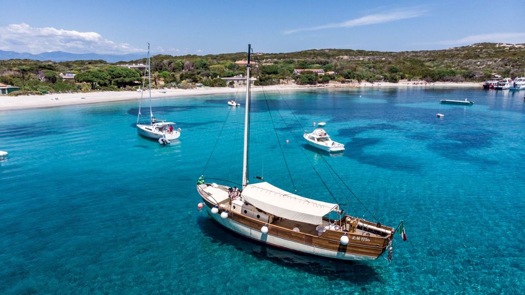 Von Palau oder La Maddalena: Archipel-Segelschiff-Tour