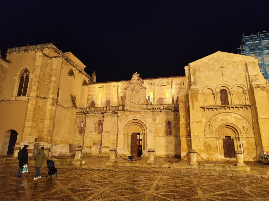 Magisches León: Entdecke León aus einer anderen Perspektive