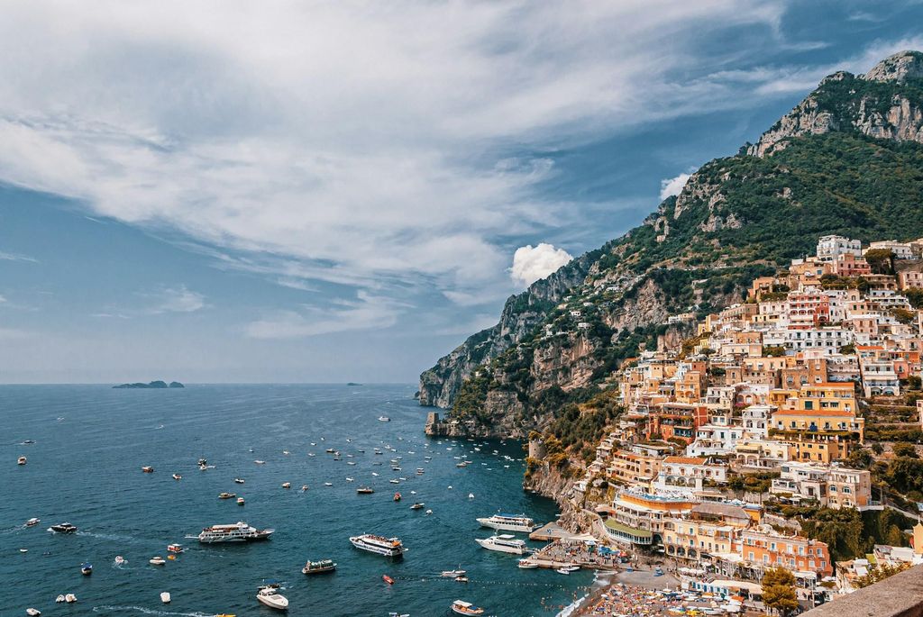Ab Positano: Bootstour zur Amalfiküste mit Badestopp