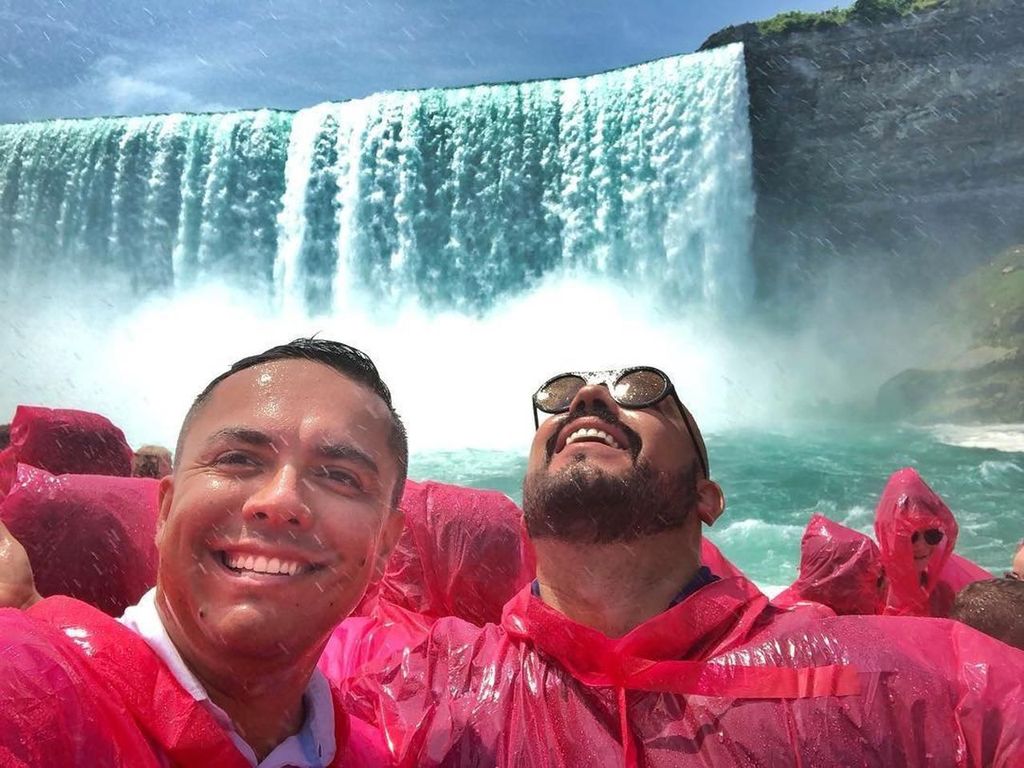 Bootsfahrt zu den Niagarafällen mit historischem Rundgang