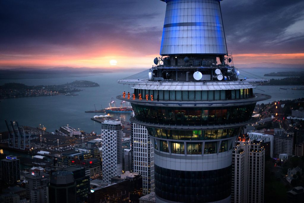Auckland: Sky Tower SkyWalk – 192 m hoher Edge Walk