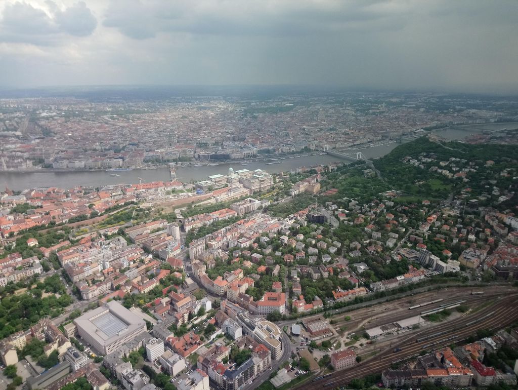 Budapest: Panoramaflug über die Donauknie mit der C172