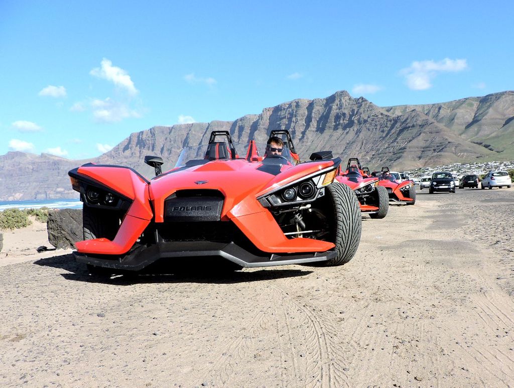 Lanzarote: 3-stündige geführte Polaris Slingshot Roadster Tour