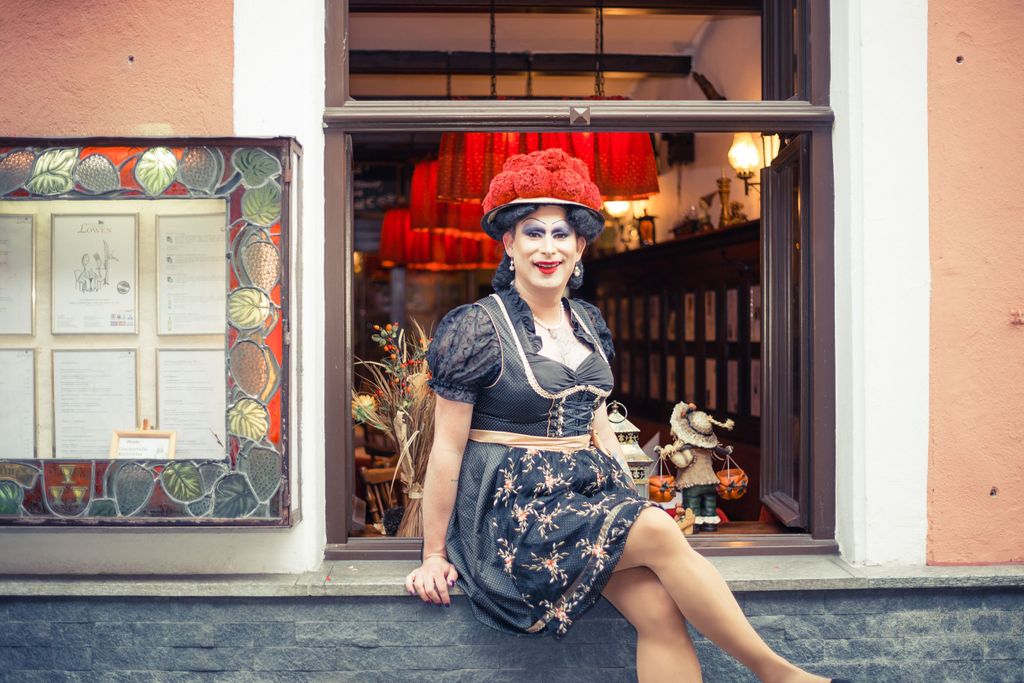 Freiburg: Drag-Queen-Show-Spaziergang mit Betty Barbecue