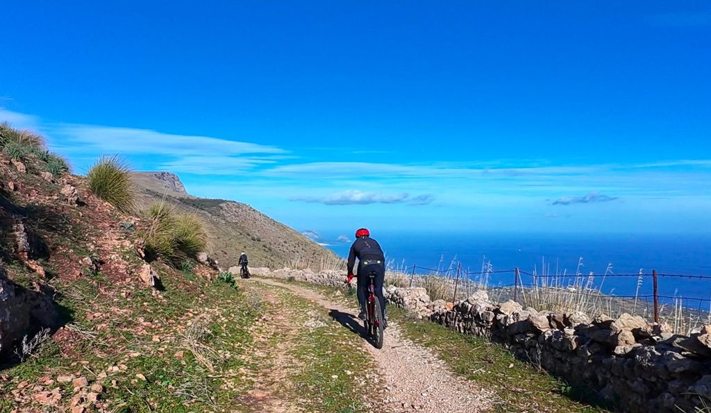 Palermo: Zwischen Meer und Bergen; eine Offroad-Radtour