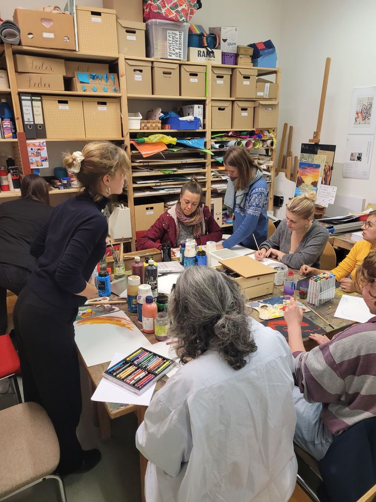 Regensburg: Intuitives Malen inkl. Meditation