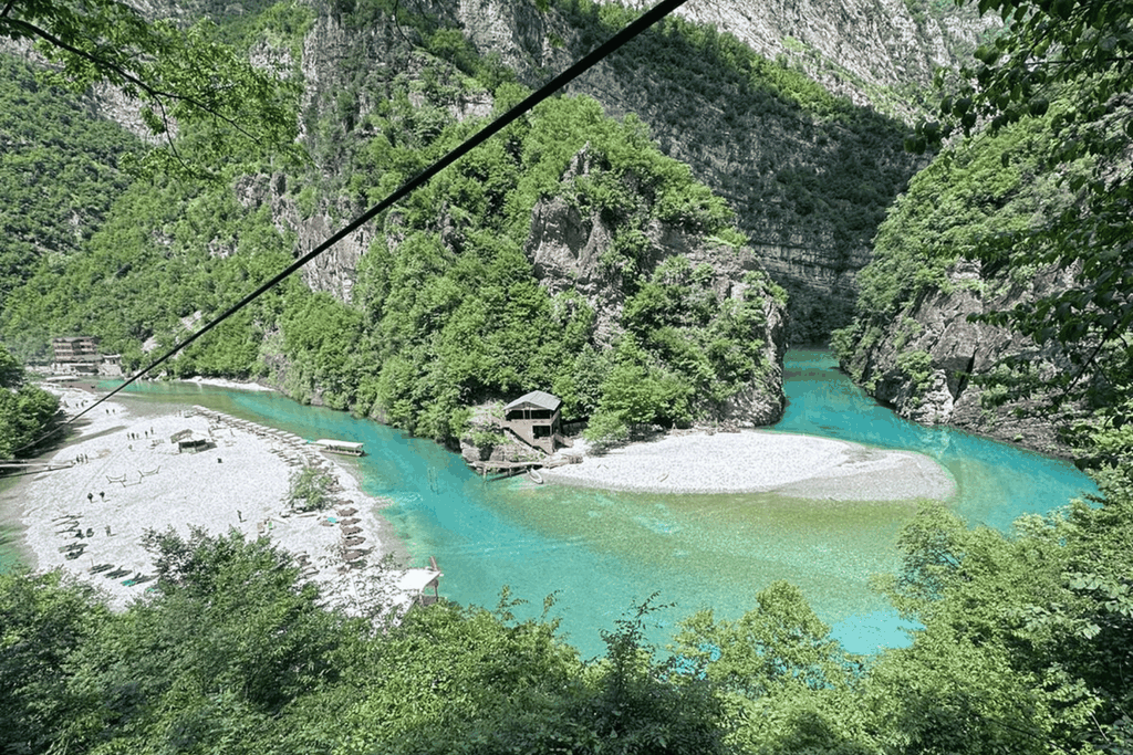 Koman: Bootstour auf dem Shala-Fluss & Komani-See