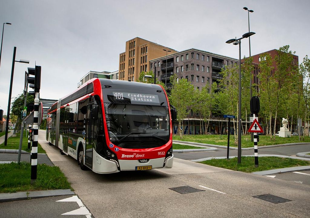 Eindhoven: Flughafen-Express-Bus zum oder vom Stadtzentrum